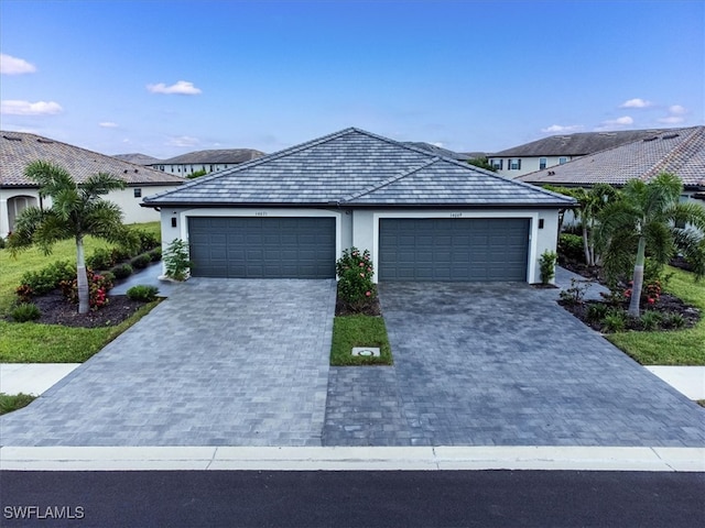 view of front facade with a garage