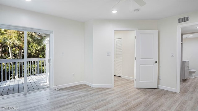 empty room featuring light wood finished floors, baseboards, visible vents, ceiling fan, and recessed lighting