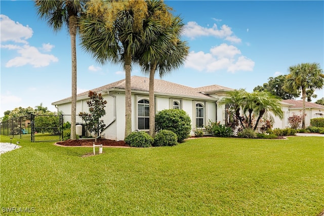 view of front of house with a front yard