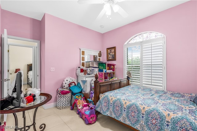 bedroom featuring ceiling fan