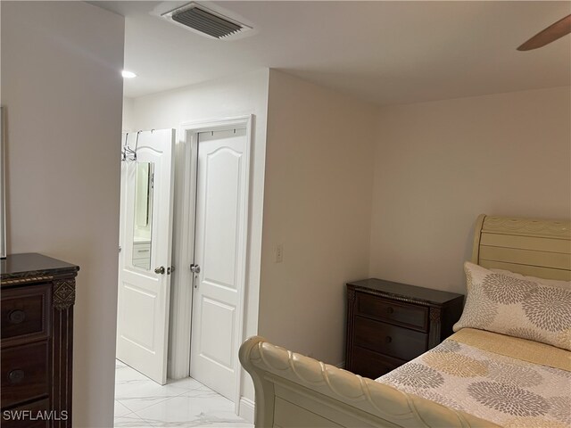 bedroom with ceiling fan