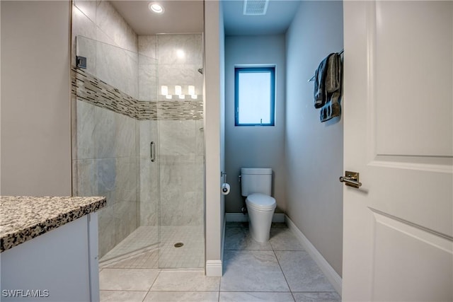 full bath featuring visible vents, baseboards, toilet, tile patterned floors, and a shower stall