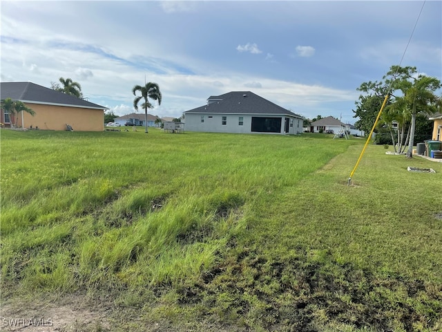 Listing photo 2 for 2605 NW 6th Ter, Cape Coral FL 33993