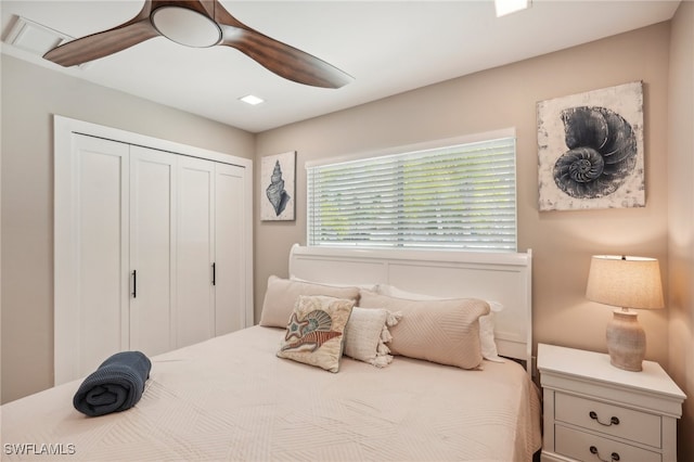 bedroom featuring a closet and ceiling fan