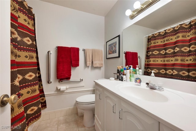 full bath featuring baseboards, toilet, a shower with curtain, tile patterned flooring, and vanity