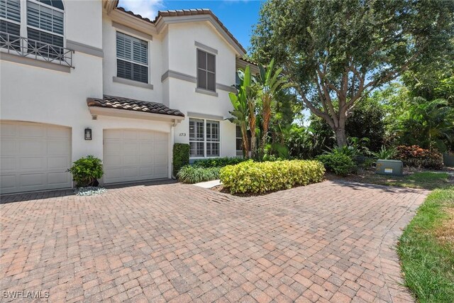 view of front of house with a garage