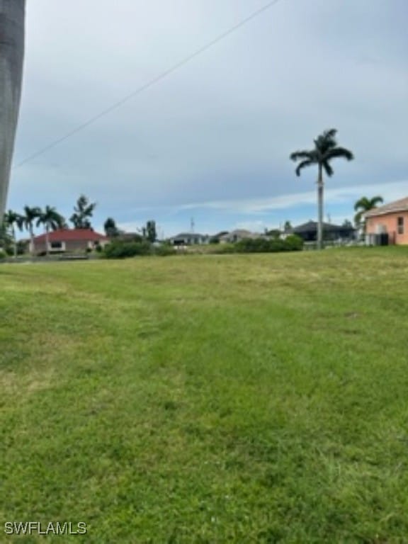 Listing photo 3 for 3614 NW 4th St, Cape Coral FL 33993