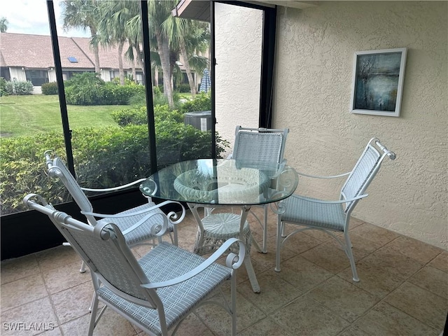 view of sunroom / solarium