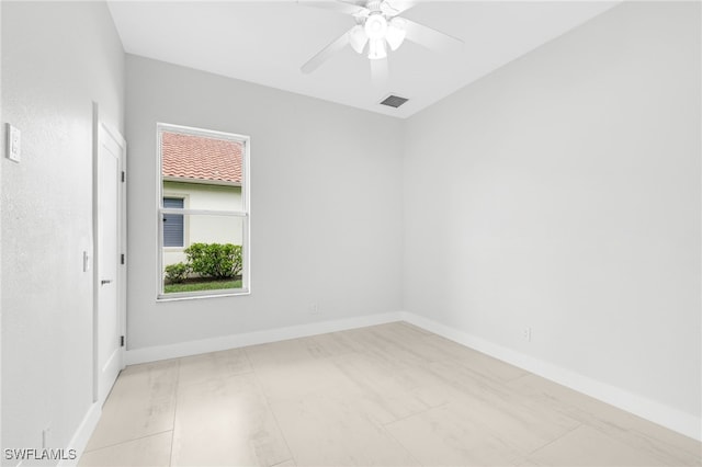 empty room featuring ceiling fan