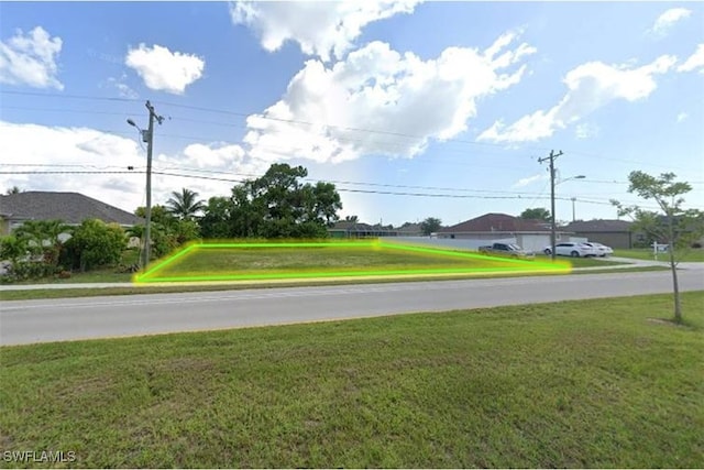 Listing photo 3 for 1818 SW Trafalgar Pkwy, Cape Coral FL 33991