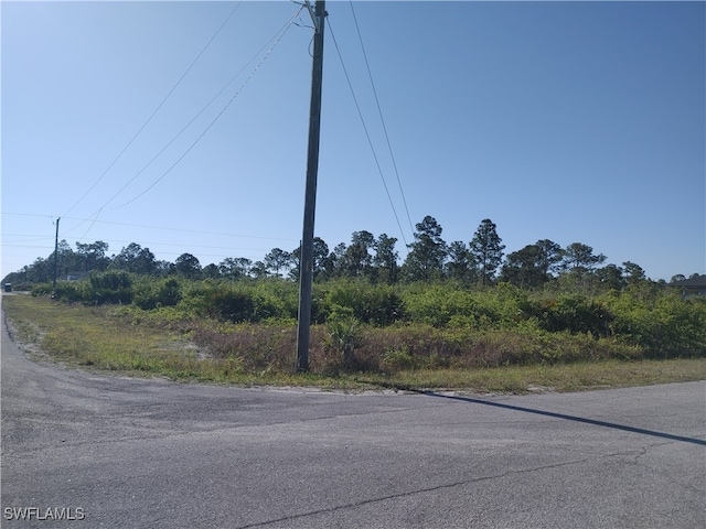 Listing photo 2 for 300 W 13th St, Lehigh Acres FL 33972