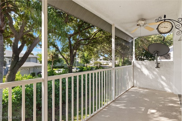 balcony featuring ceiling fan