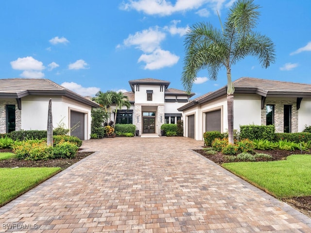 view of front of home featuring a garage