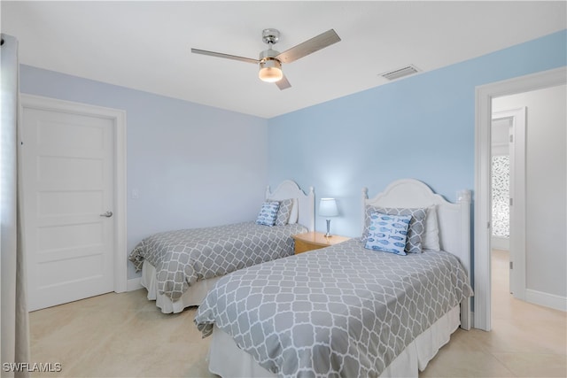 bedroom with ceiling fan