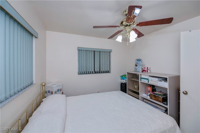 bedroom featuring ceiling fan