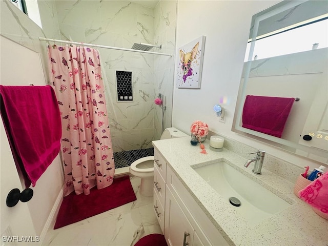 bathroom featuring a shower with shower curtain, toilet, and vanity