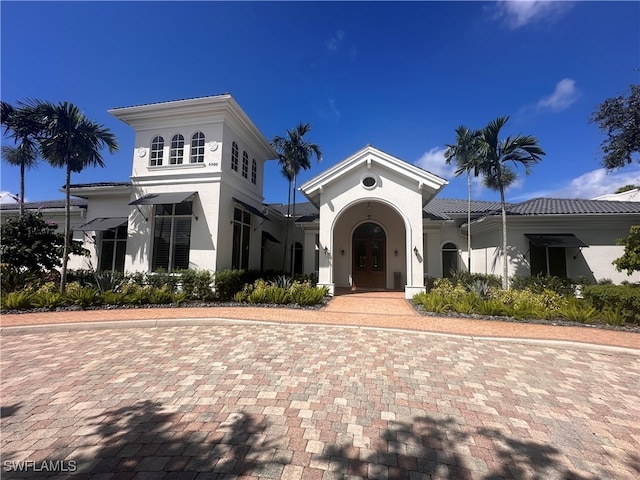 view of mediterranean / spanish-style house