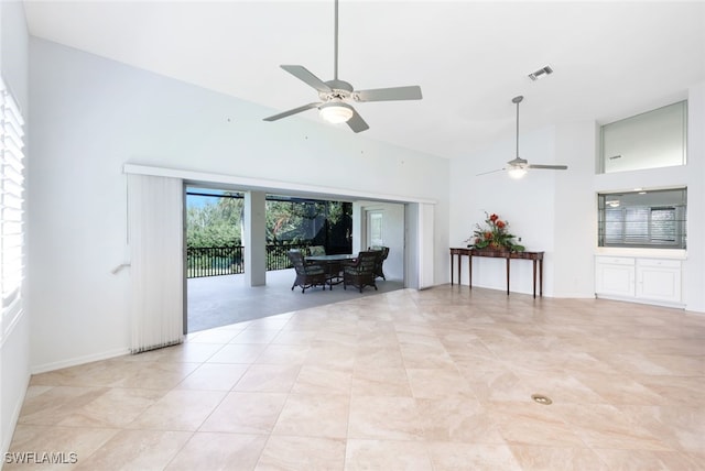 empty room with ceiling fan