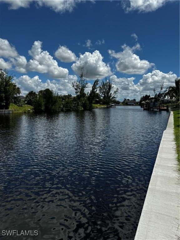 Listing photo 2 for 2335 NW 35th Ave, Cape Coral FL 33993