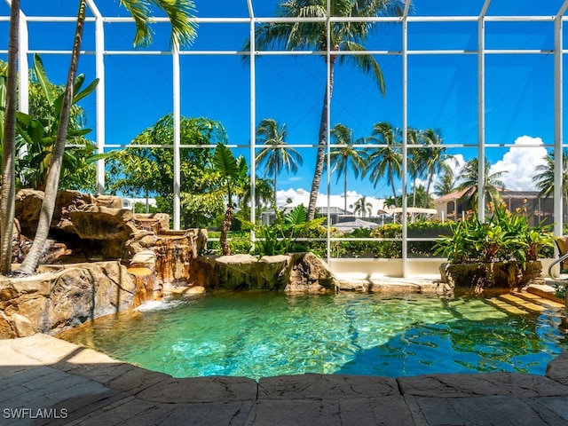 view of pool featuring pool water feature