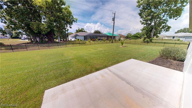 view of yard with a patio area