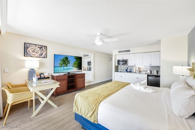 140 Estero Blvd Unit 2105, Fort Myers Beach, FL 33931 - bedroom featuring visible vents, light wood-style flooring, and a ceiling fan