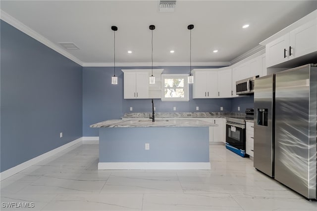 kitchen with white cabinetry, stainless steel appliances, a center island with sink, and decorative light fixtures