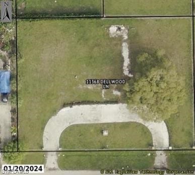 Listing photo 2 for 11368 Dellwood Ln, Bonita Springs FL 34135