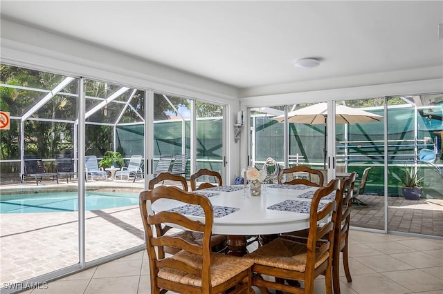 view of sunroom / solarium