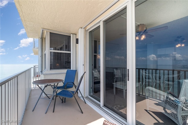 balcony with ceiling fan