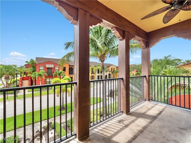 balcony featuring ceiling fan