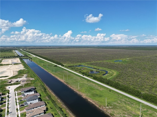 birds eye view of property featuring a rural view