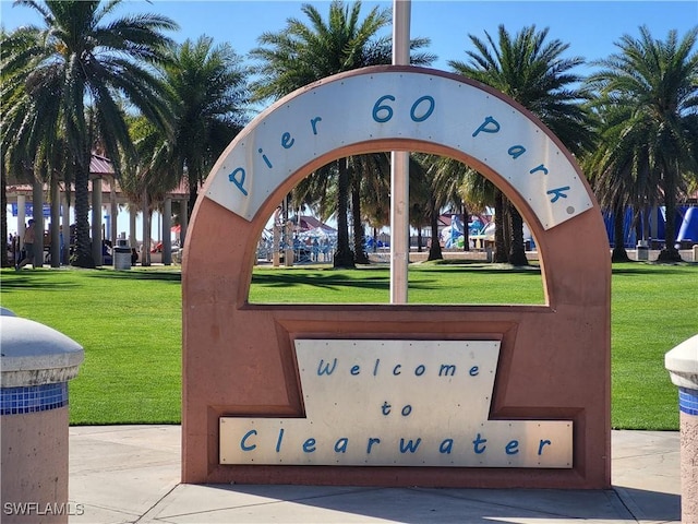 450 S Gulfview Blvd Unit 505, Clearwater, FL 33767 - surrounding community featuring a lawn
