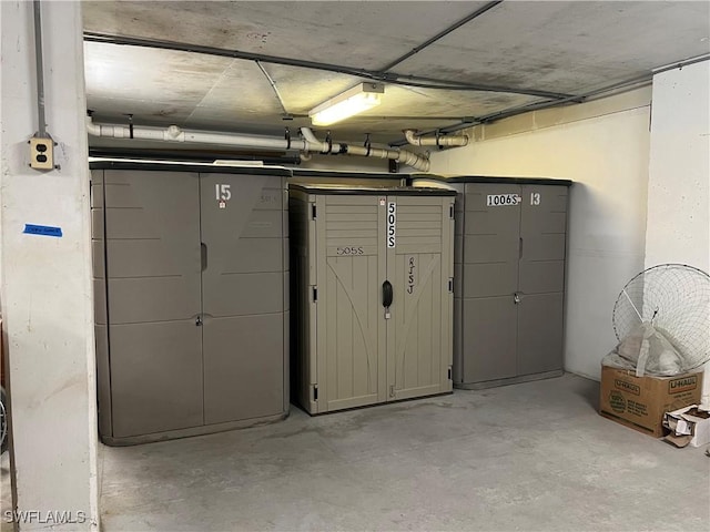 450 S Gulfview Blvd Unit 505, Clearwater, FL 33767 - view of garage