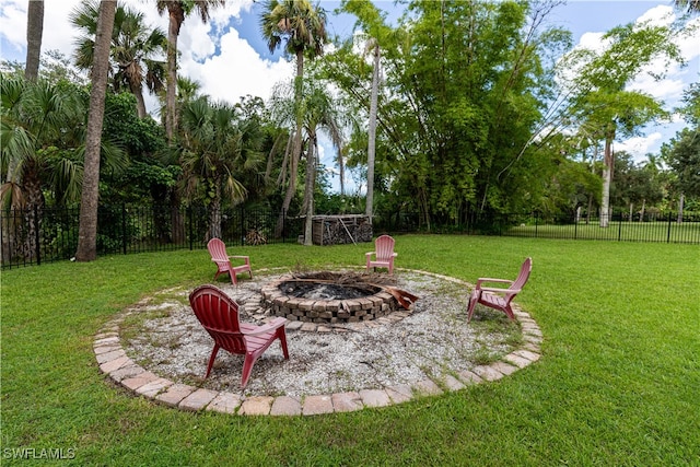 view of yard featuring a fire pit