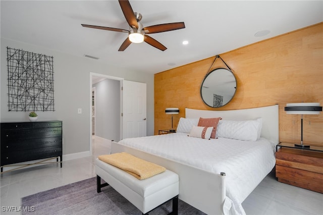 bedroom with ceiling fan