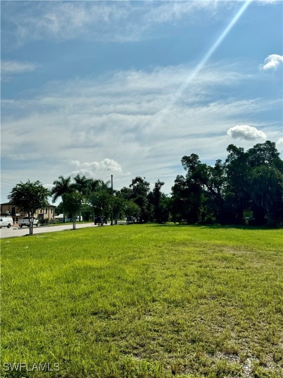 Listing photo 2 for 3030 Dr Martin Luther King Jr Blvd, Fort Myers FL 33916