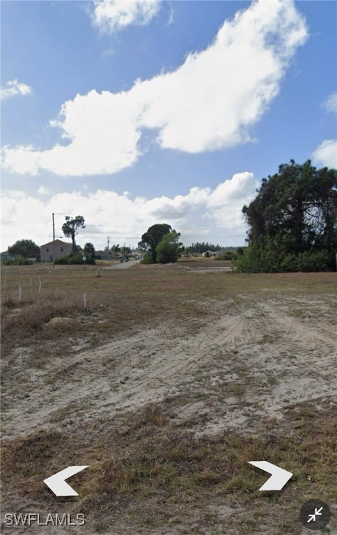 Listing photo 2 for 2002 NW 3rd Ter, Cape Coral FL 33993