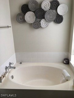 bathroom featuring a bathing tub