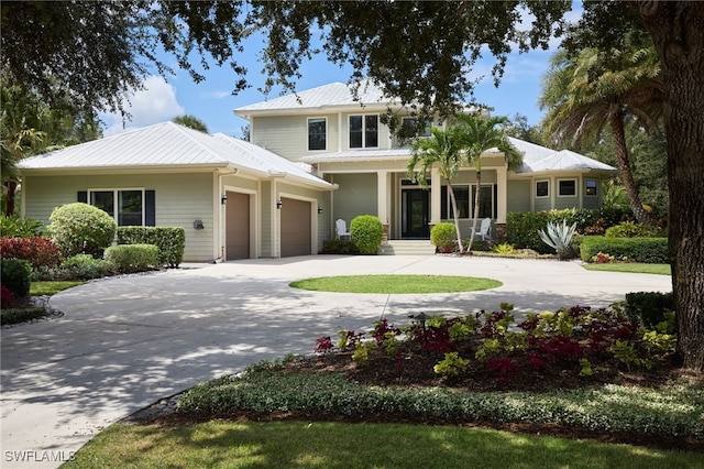 view of front facade featuring a garage