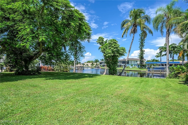 view of yard with a water view