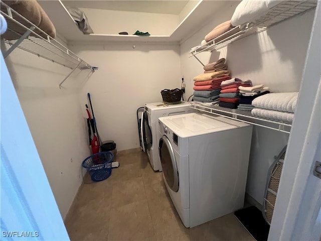 laundry area with washer and clothes dryer