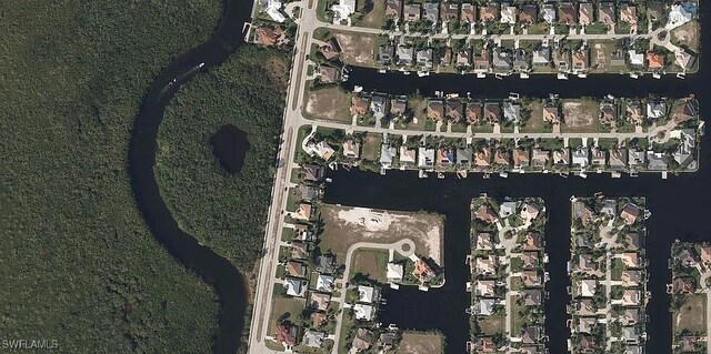 4000 Surfside Blvd SW, Cape Coral, FL 33914