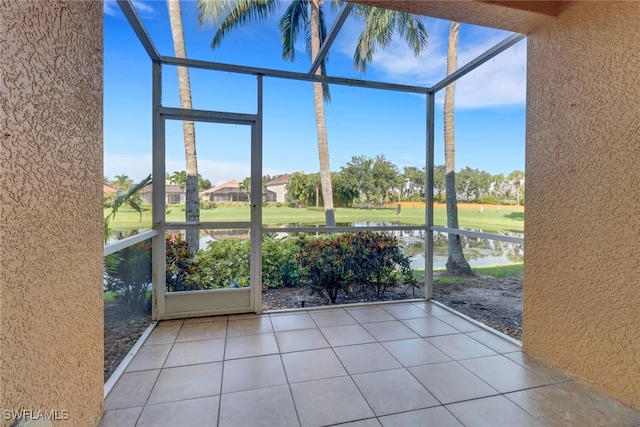 unfurnished sunroom with a healthy amount of sunlight