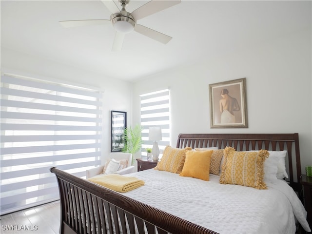 bedroom featuring ceiling fan