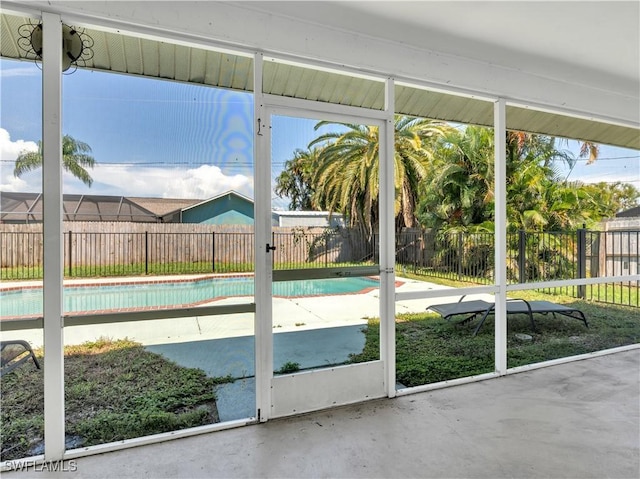 view of unfurnished sunroom