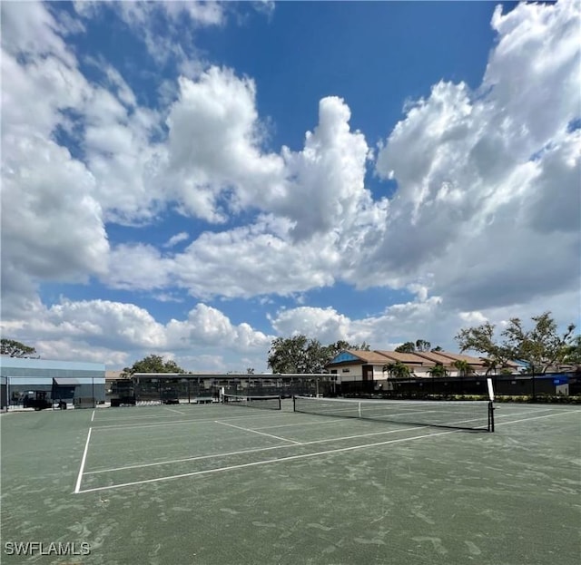 5925 Trailwinds Dr Unit 926, Fort Myers, FL 33907 - view of tennis court