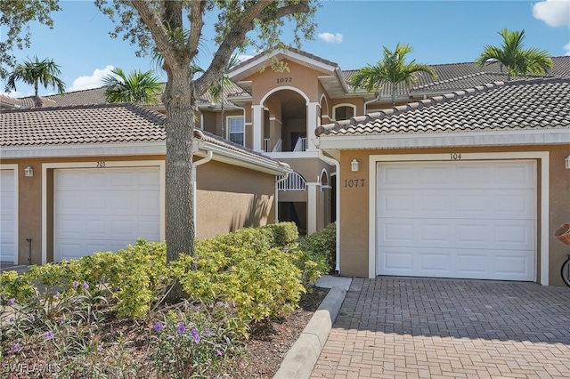 view of mediterranean / spanish-style home