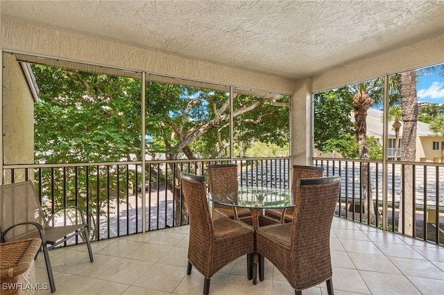 view of sunroom / solarium