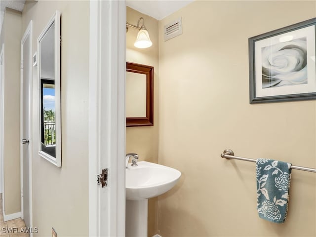 bathroom with sink